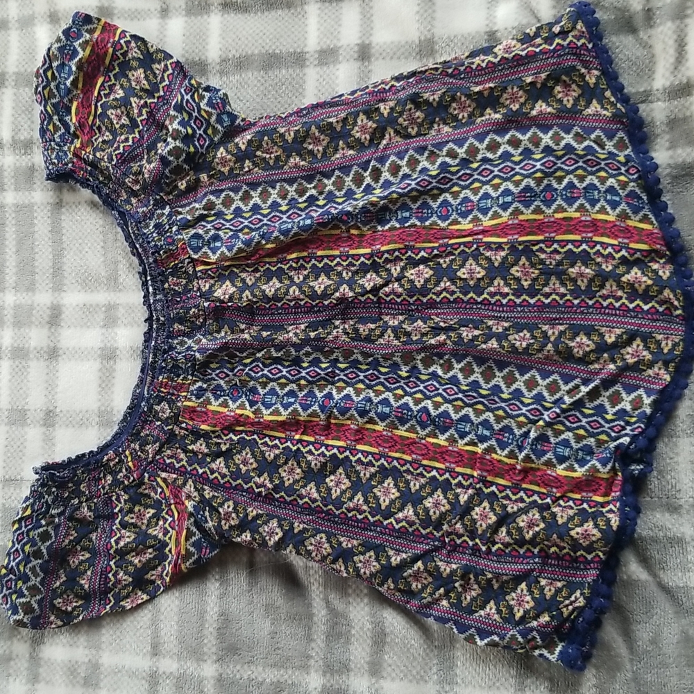 No Boundaries Top(S)